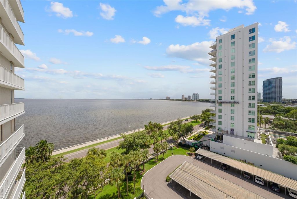 Photo of 2611 Bayshore Boulevard #1002, Tampa, FL 33629 (MLS # TB8465889)