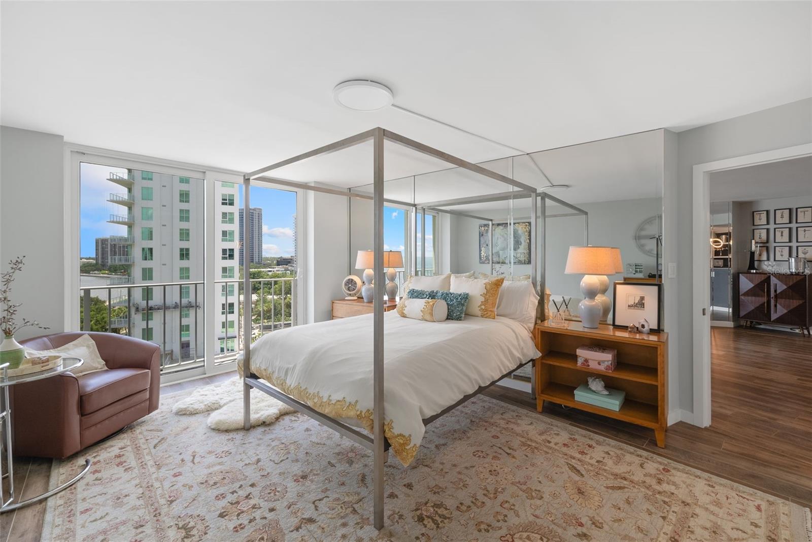 BAYSHORE DIPLOMAT A CONDOMINIU - Residential