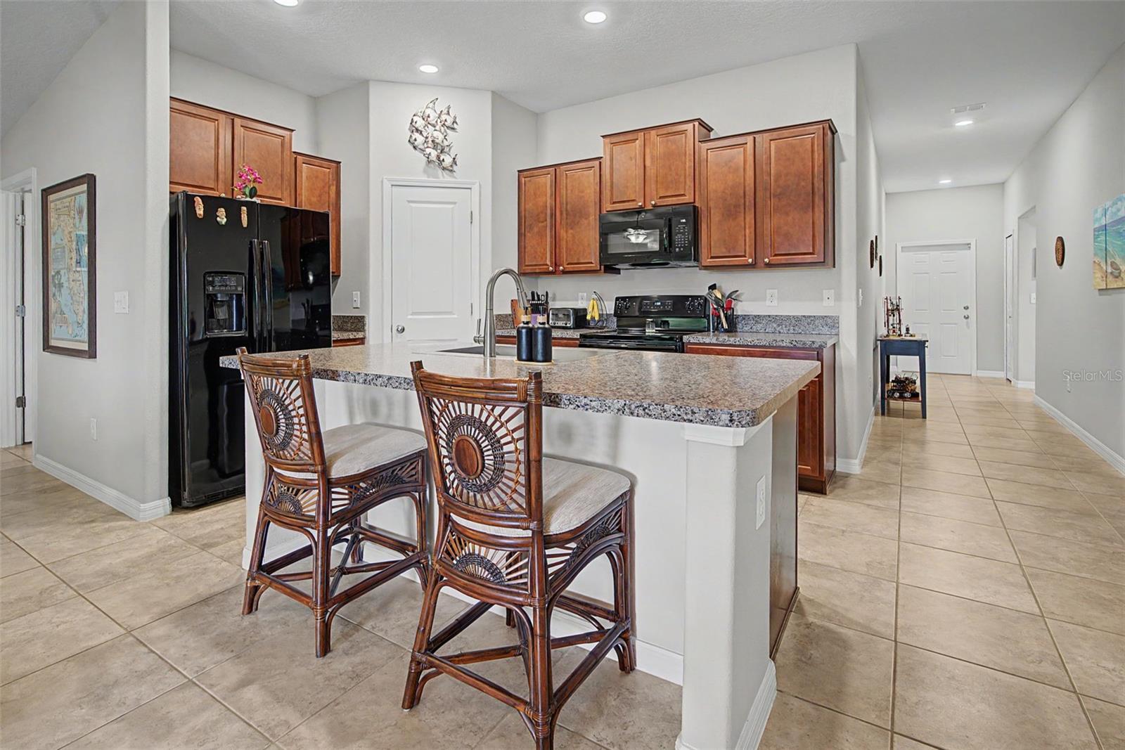 SUNSHINE VILLAGE PH 3A & - Residential