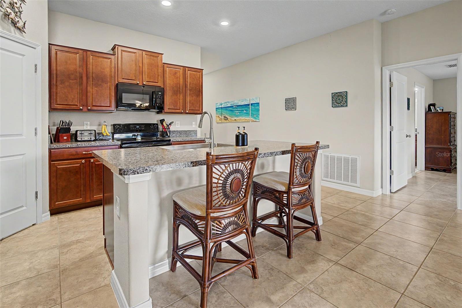 SUNSHINE VILLAGE PH 3A & - Residential