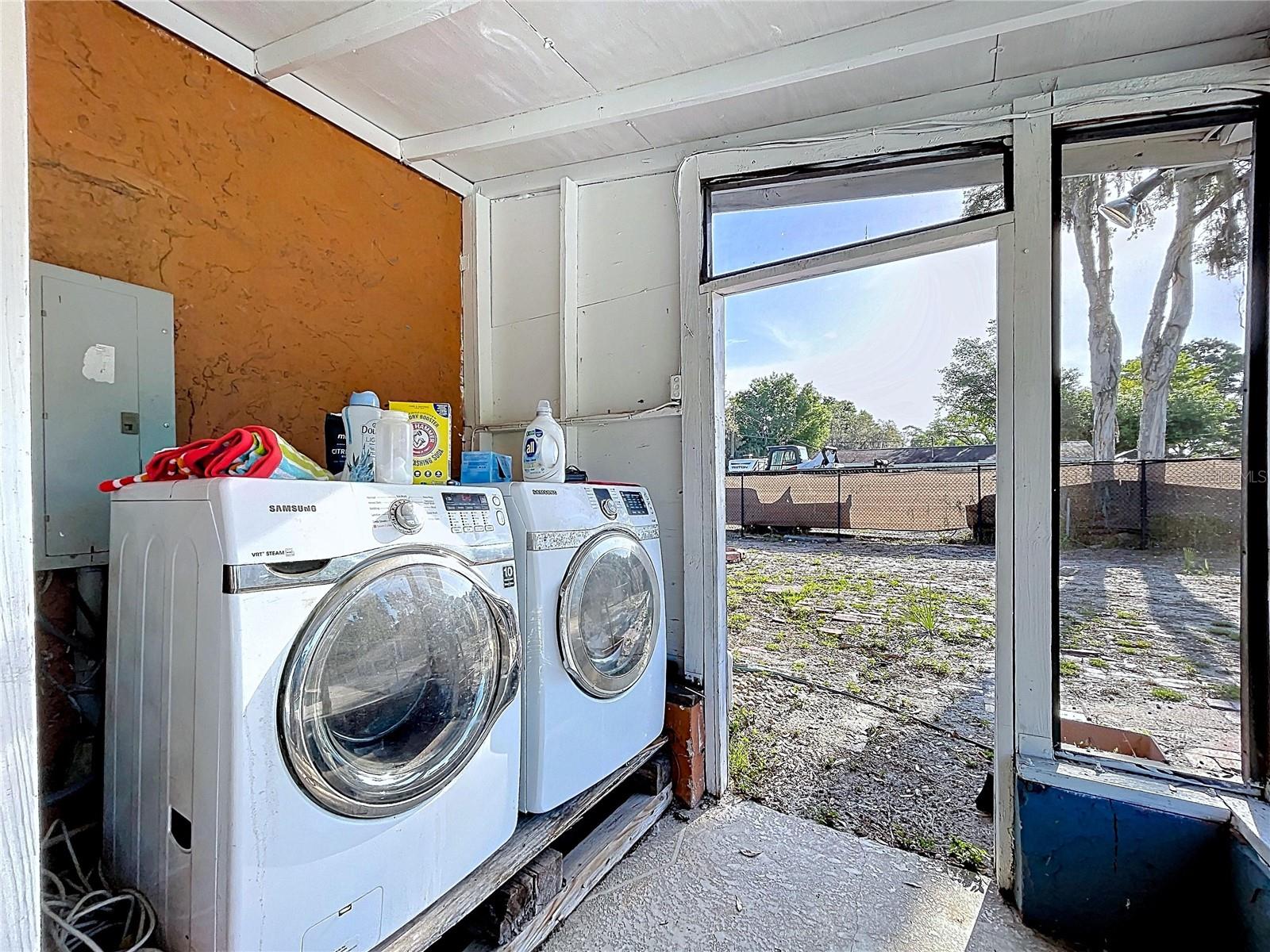 GIBSONS ALAFIA RIVER ESTATES - Residential