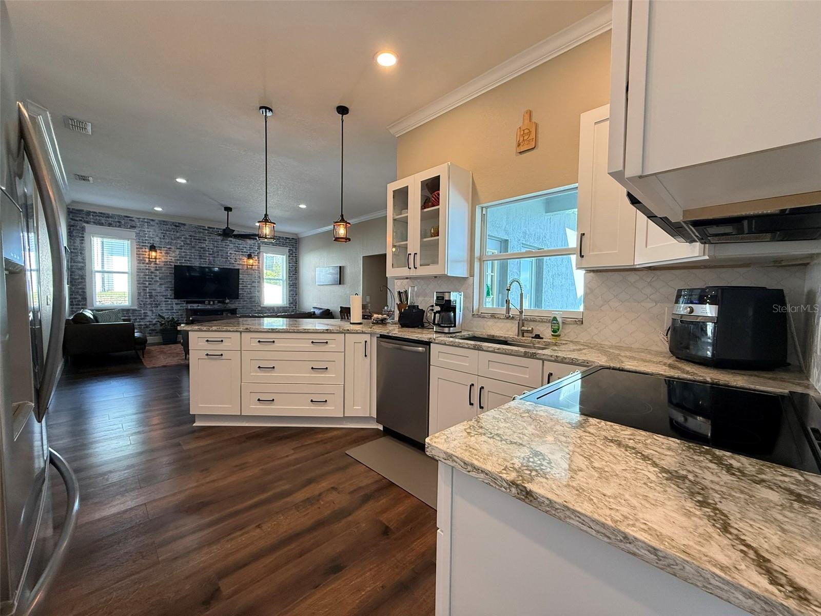 MAGNOLIA CHASE - Residential