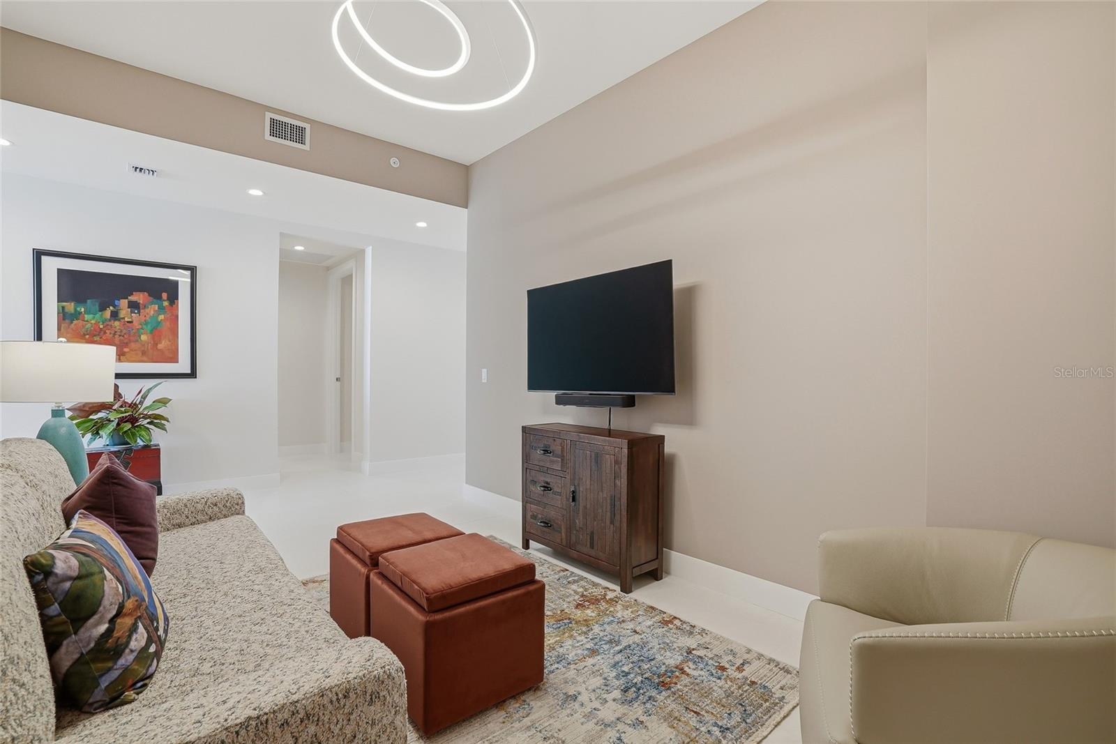 SALTAIRE ST PETERSBURG - Residential