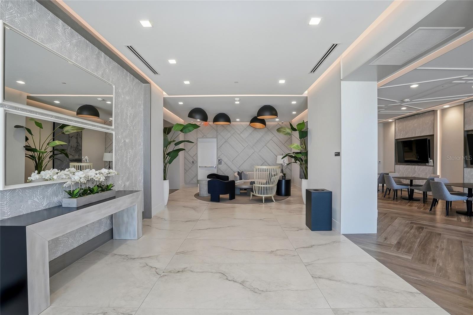 SALTAIRE ST PETERSBURG - Residential