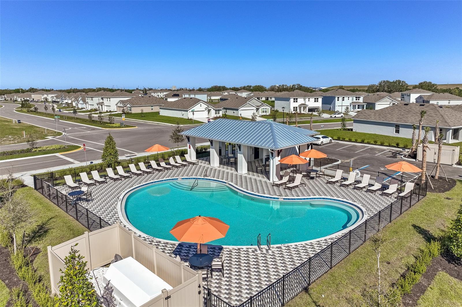 MANDARIN GROVE - Residential