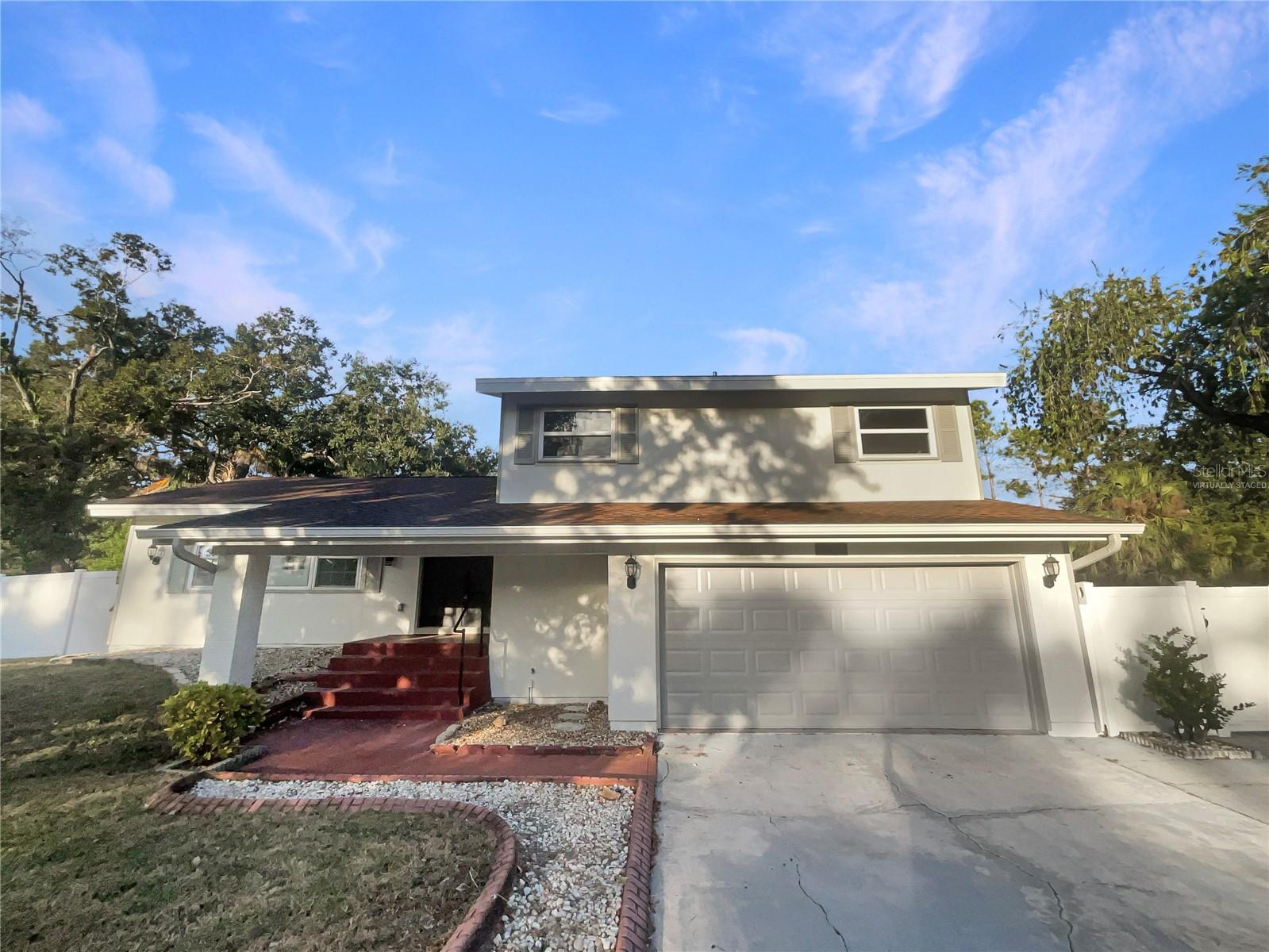 BRANDON COUNTRY ESTATES UNIT N - Residential