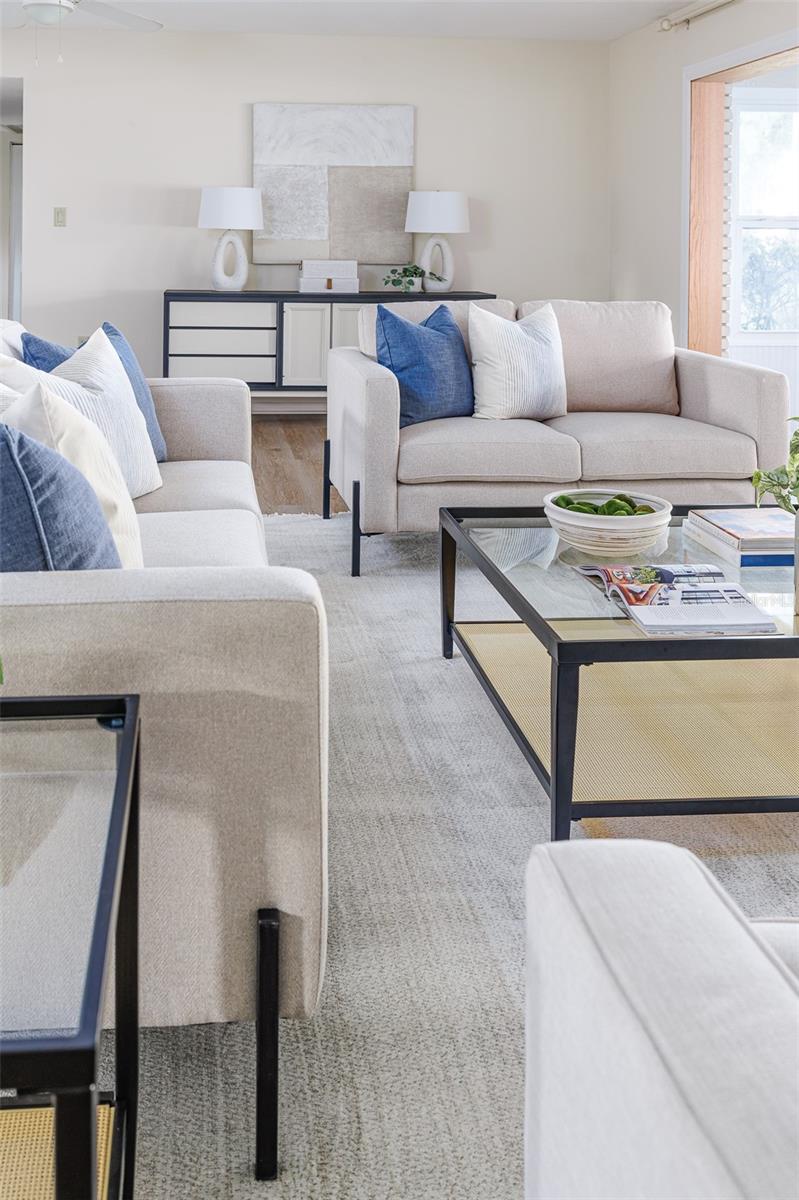 LAKE WALK IN WATER HEIGHTS - Residential