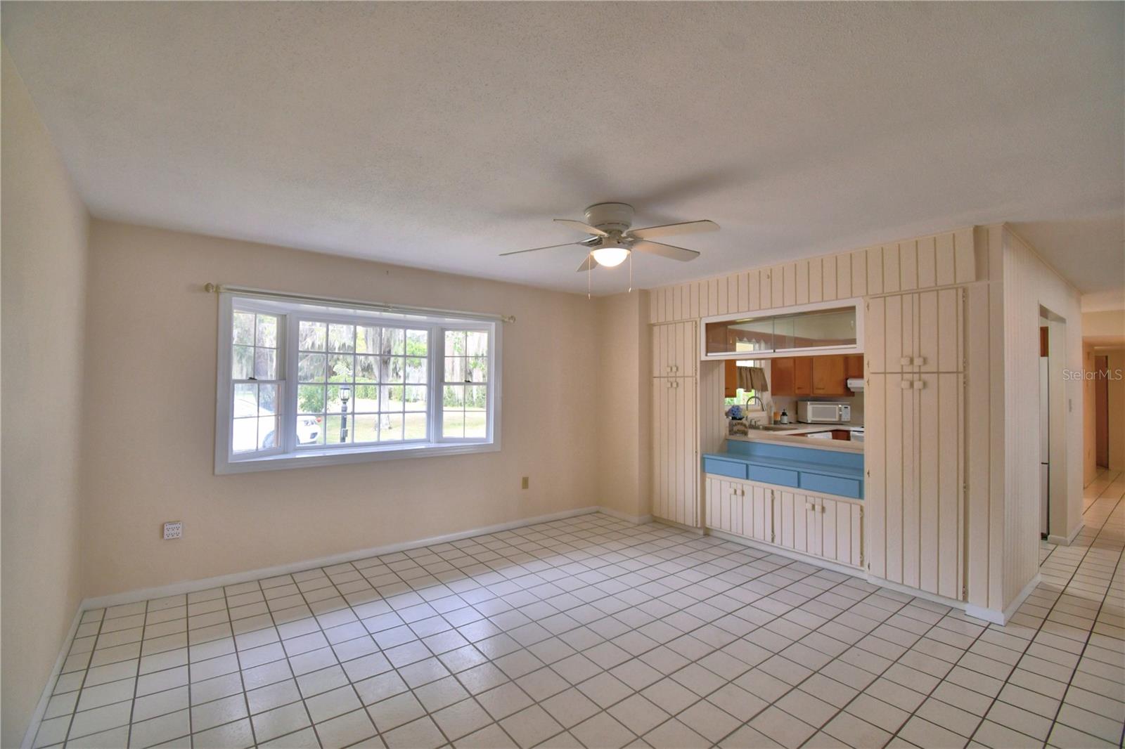 LAKE WALK IN WATER HEIGHTS - Residential