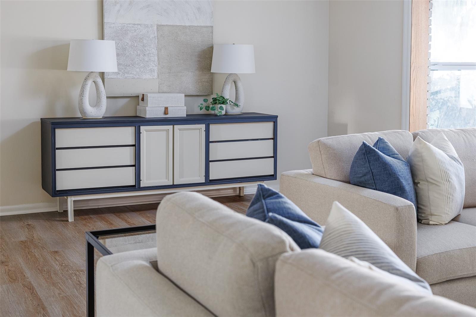 LAKE WALK IN WATER HEIGHTS - Residential