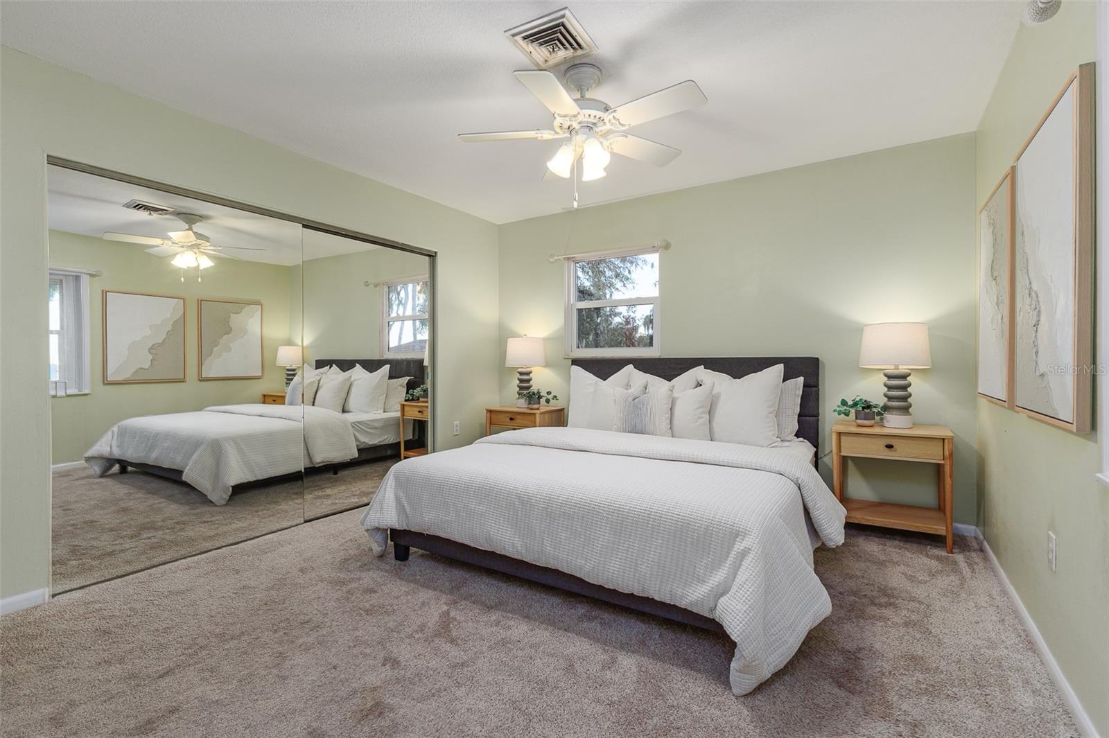 LAKE WALK IN WATER HEIGHTS - Residential