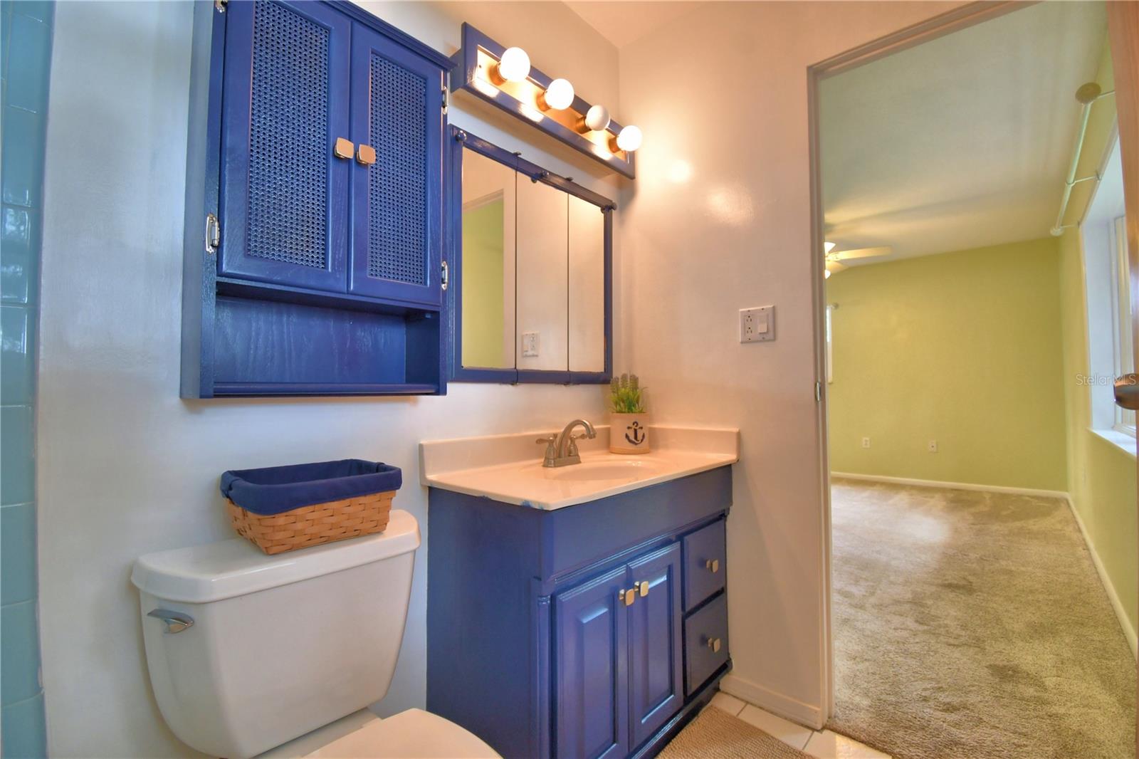 LAKE WALK IN WATER HEIGHTS - Residential