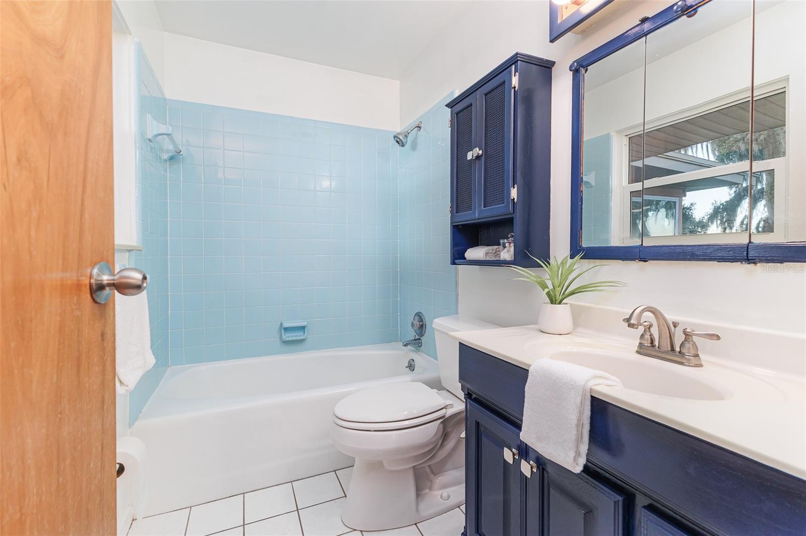 LAKE WALK IN WATER HEIGHTS - Residential