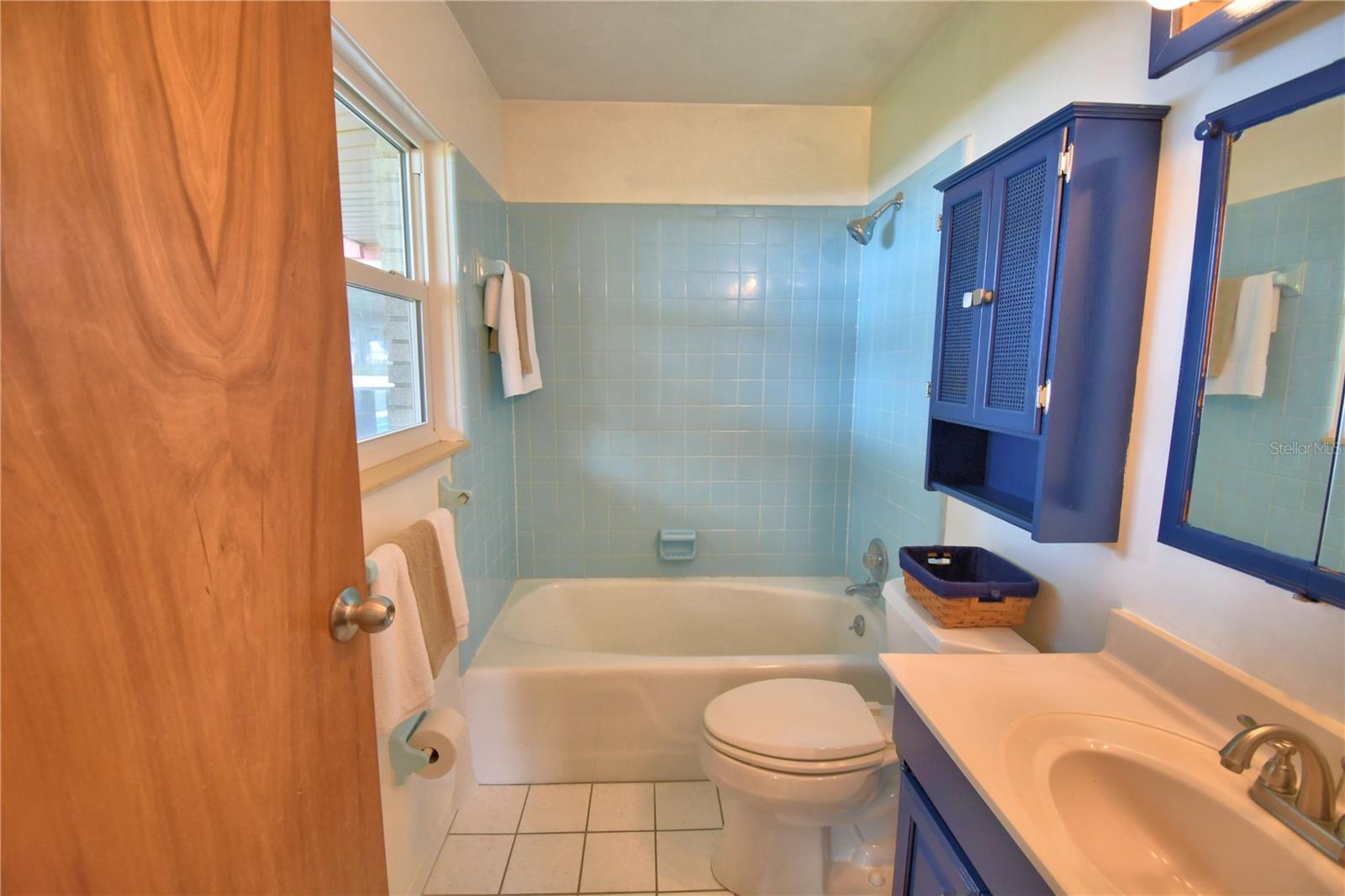 LAKE WALK IN WATER HEIGHTS - Residential