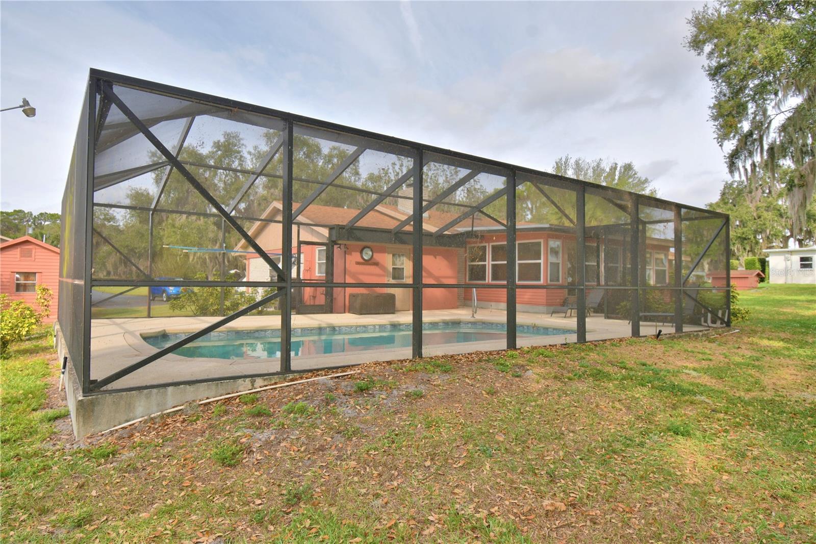 LAKE WALK IN WATER HEIGHTS - Residential