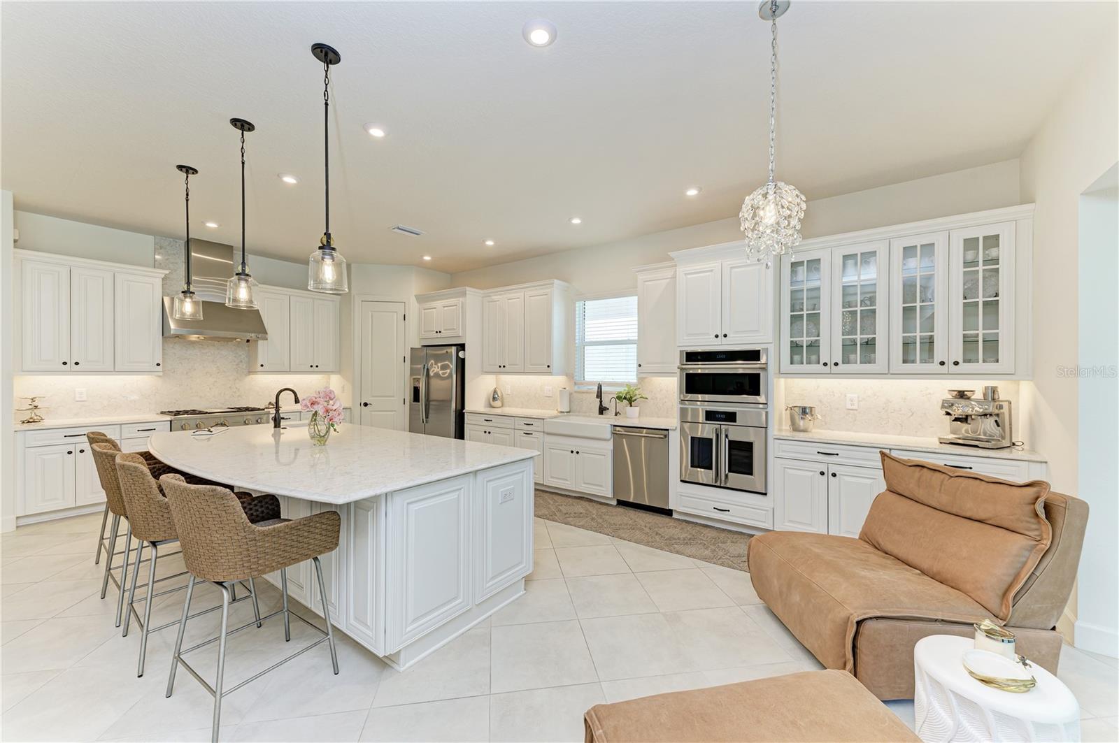 AZARIO ESPLANADE PH II SUBPH A, B & C - Residential