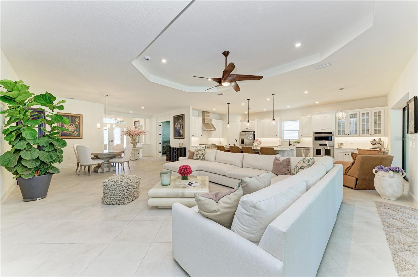 AZARIO ESPLANADE PH II SUBPH A, B & C - Residential