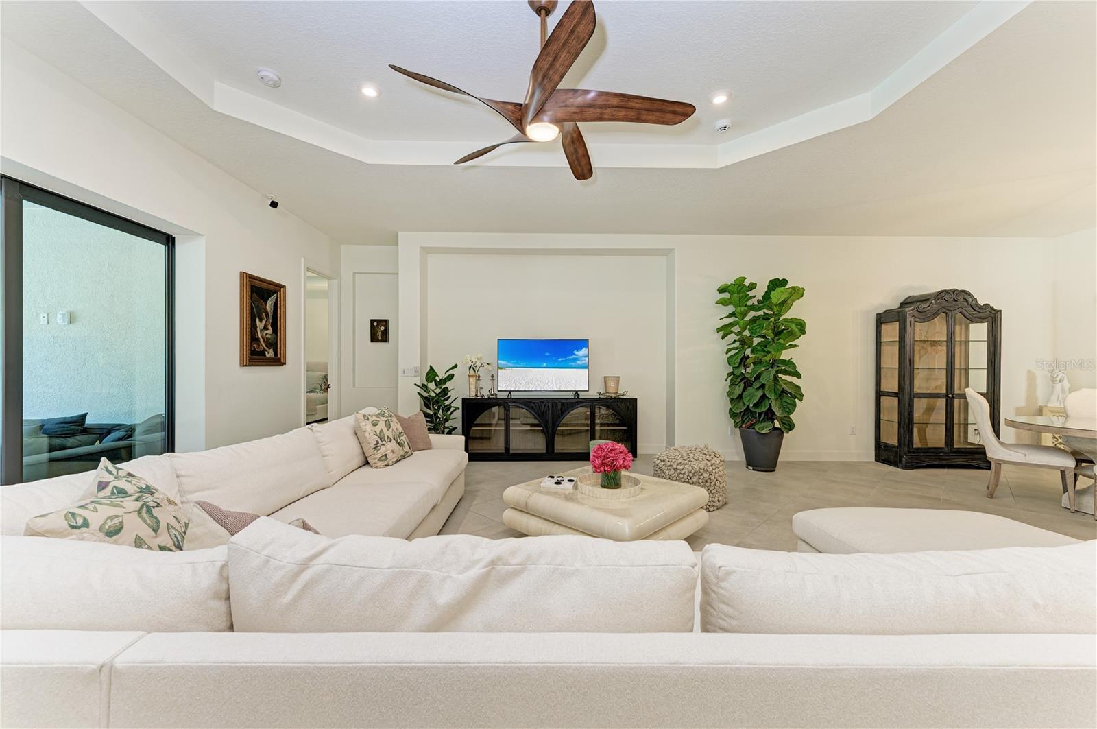 AZARIO ESPLANADE PH II SUBPH A, B & C - Residential