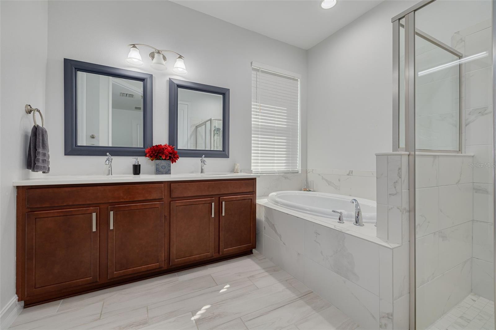 KEYSTONE RIDGE ESTATES - Residential