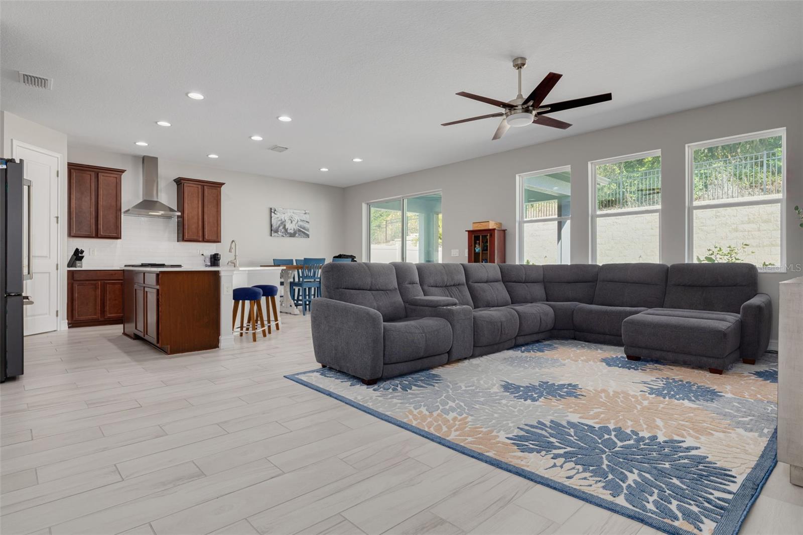 KEYSTONE RIDGE ESTATES - Residential