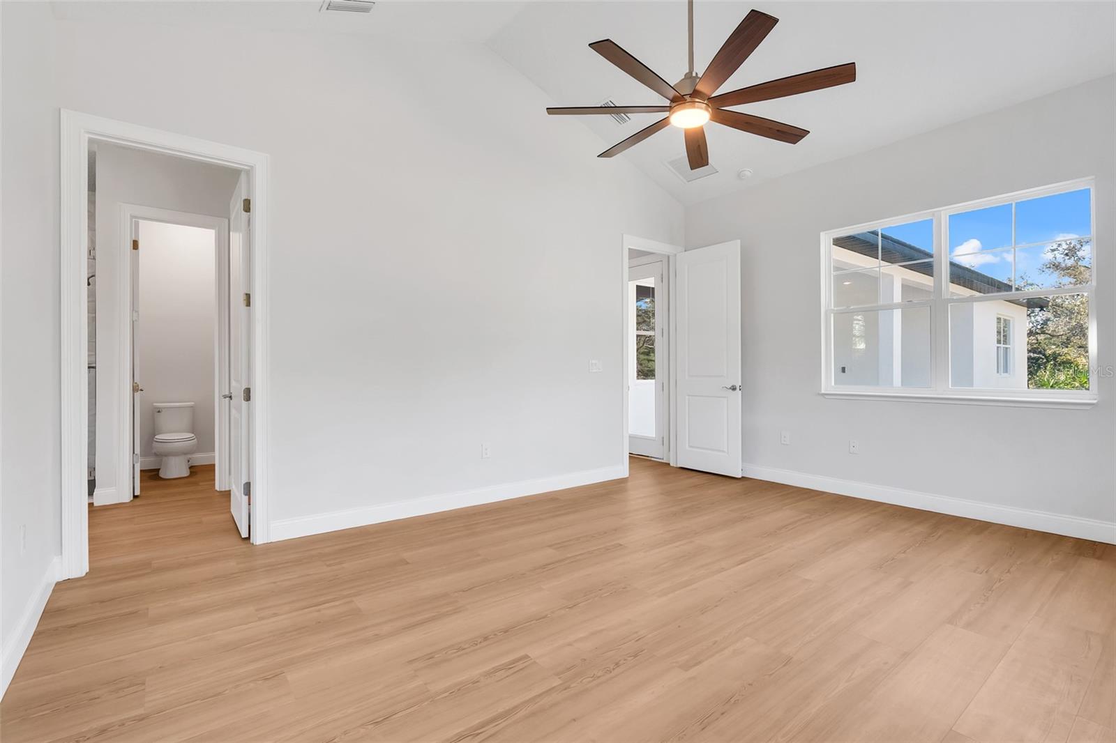 39831 GREENBRIER STREET