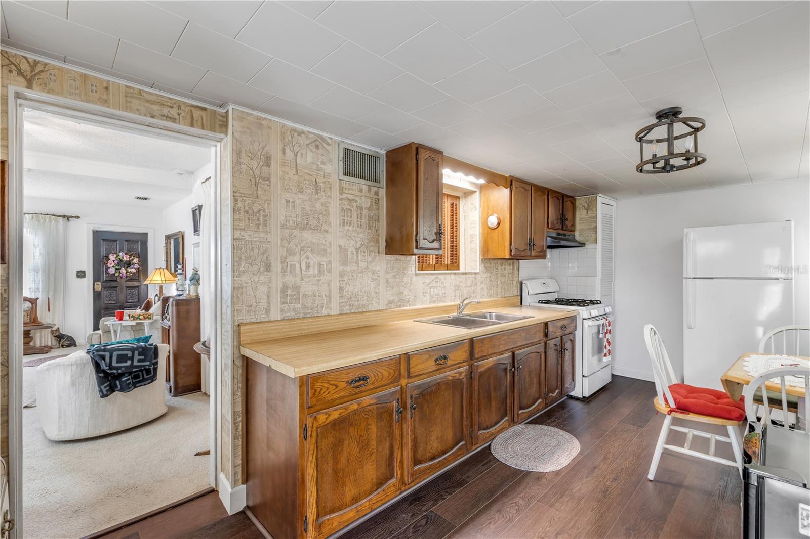 CONDICT WALKER GRANT - Residential