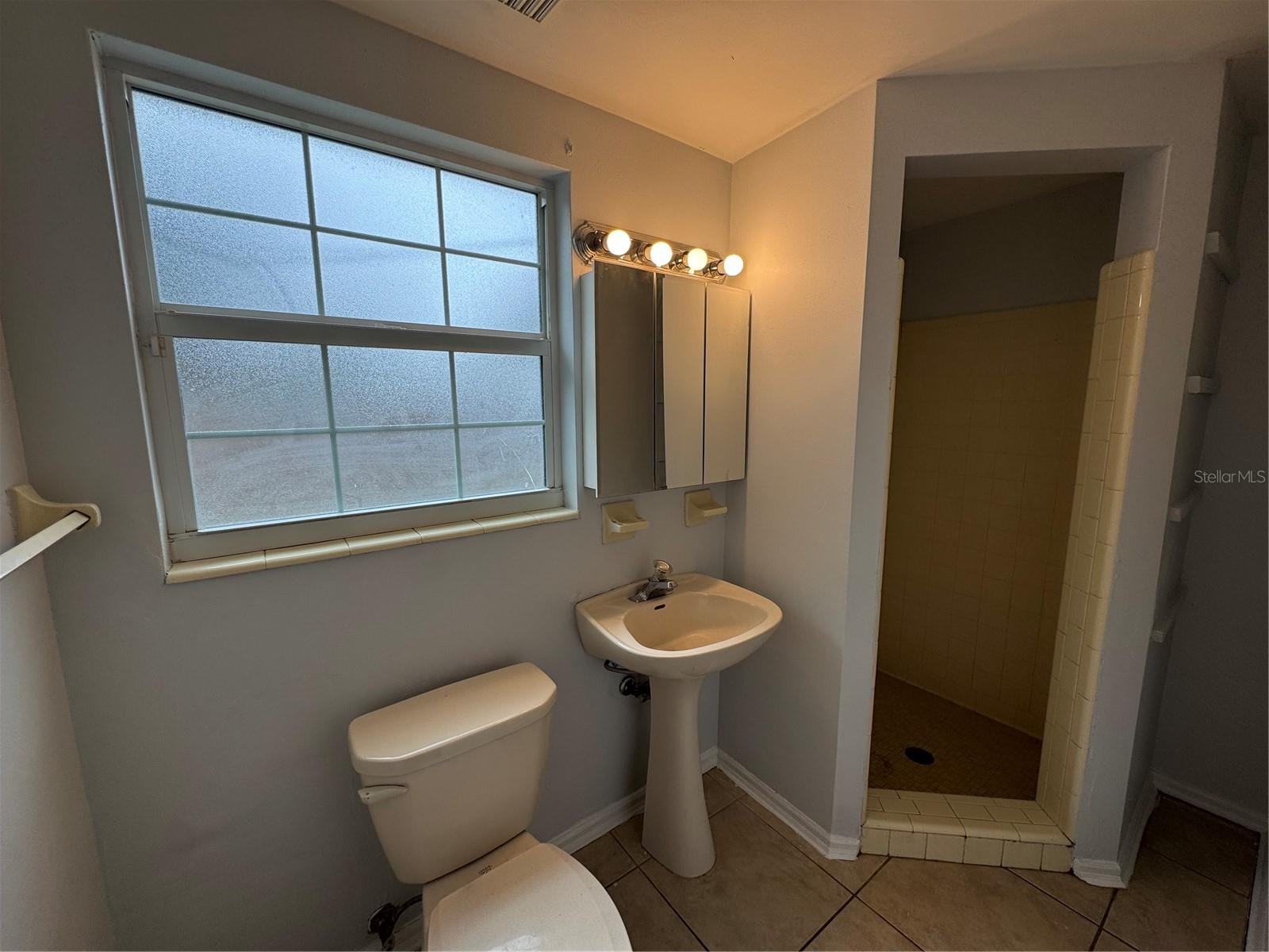 SOUTH GATE - Residential