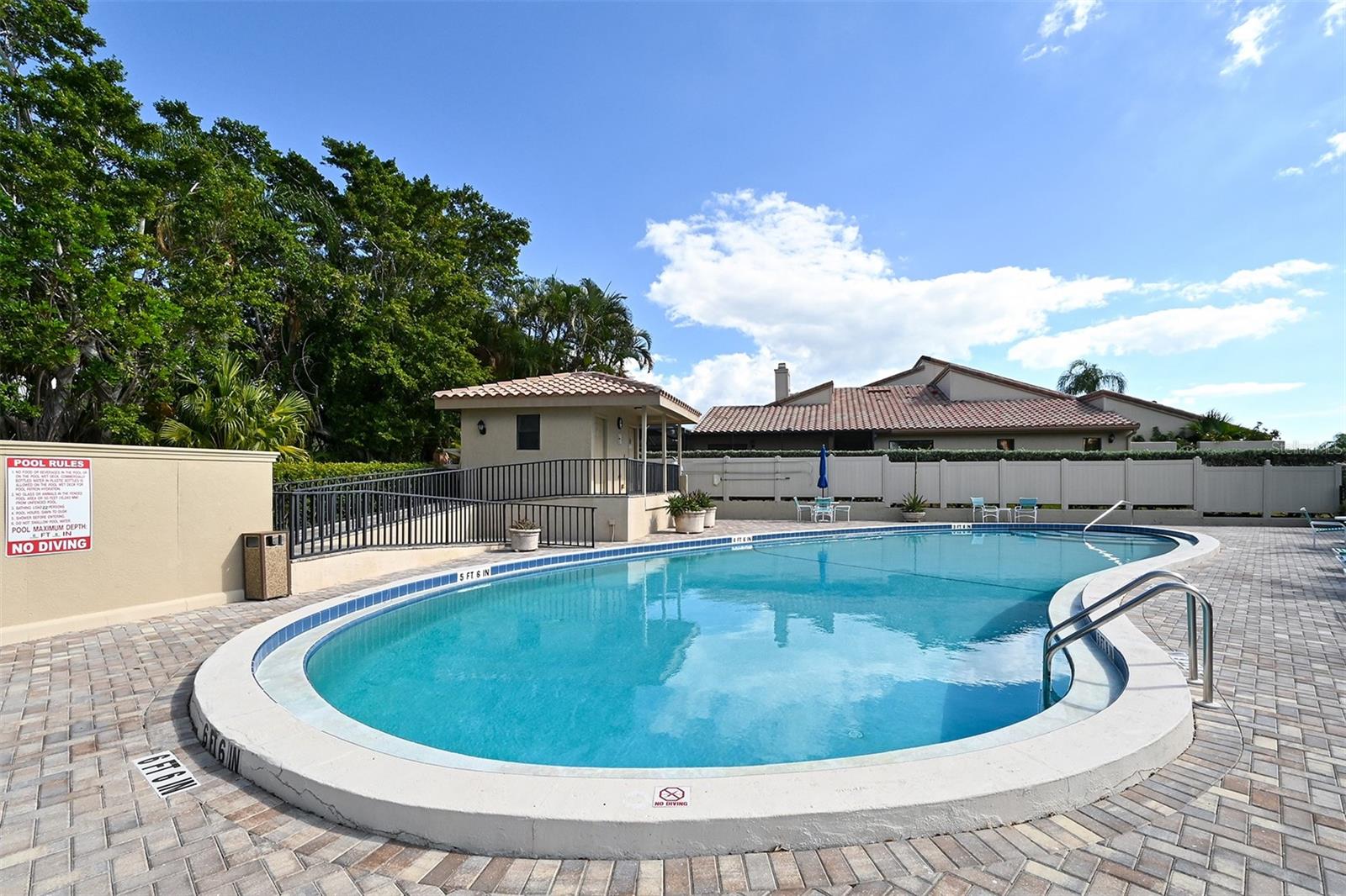 HARBOUR OAKS 2 - Residential Lease