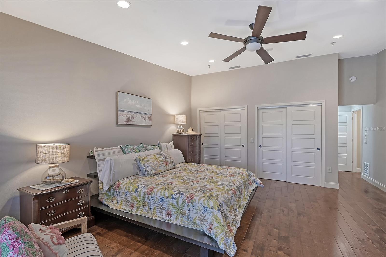 HARBOUR OAKS 2 - Residential Lease