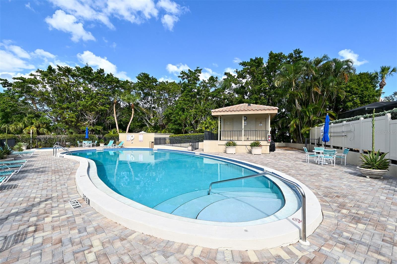 HARBOUR OAKS 2 - Residential Lease