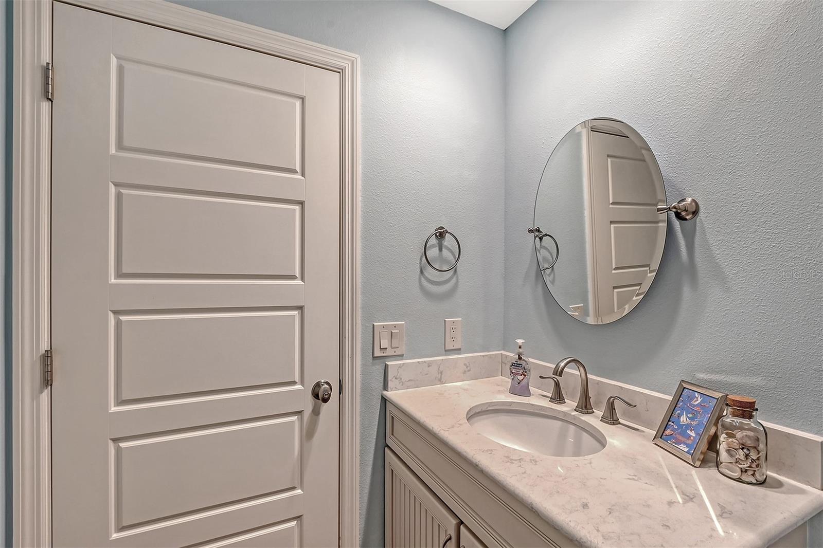 HARBOUR OAKS 2 - Residential Lease