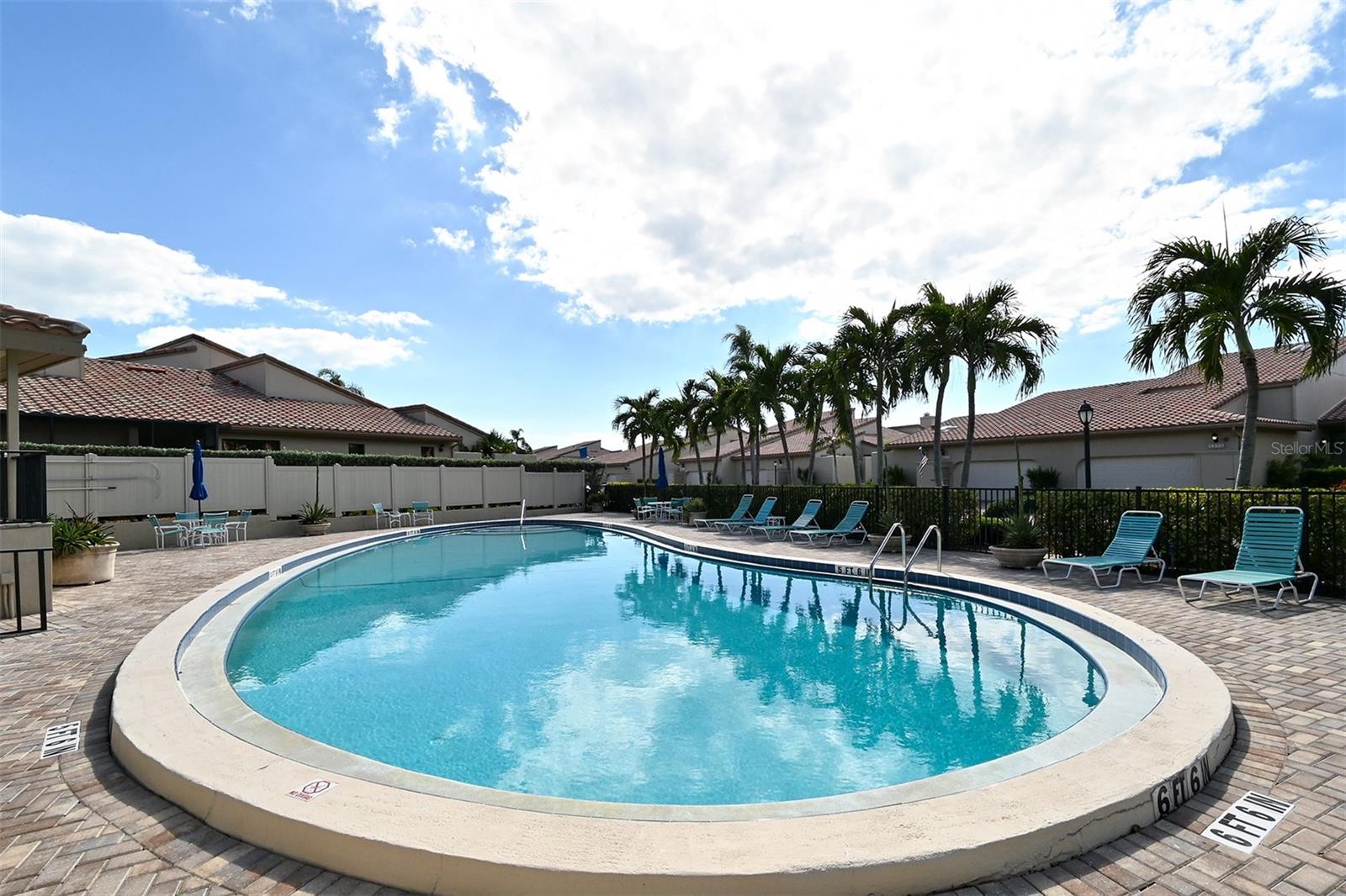 HARBOUR OAKS 2 - Residential Lease