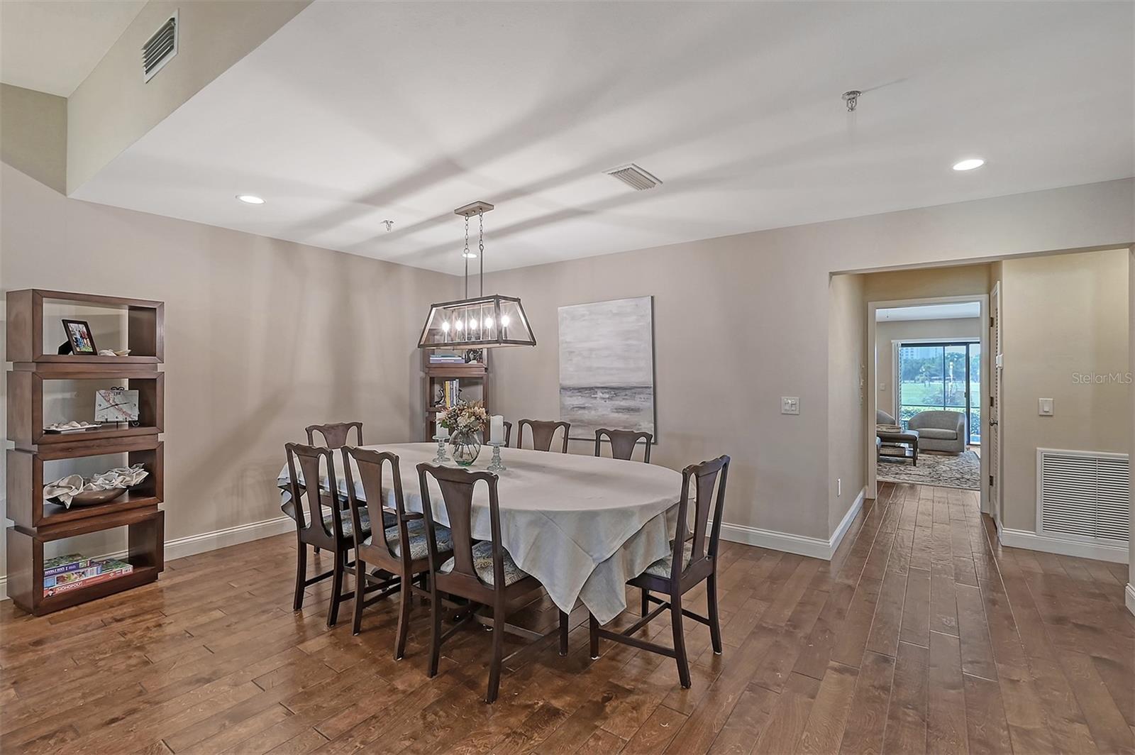 HARBOUR OAKS 2 - Residential Lease