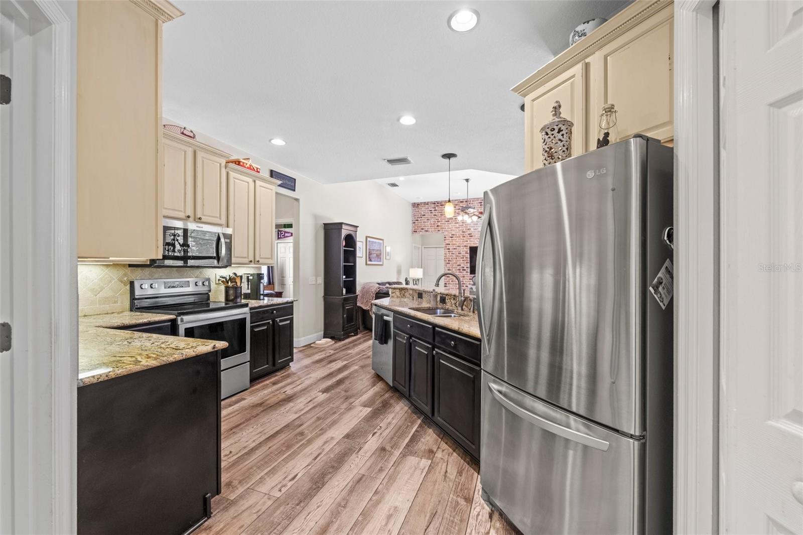 THE OAKS AT WOODLAND PARK PH 2 - Residential
