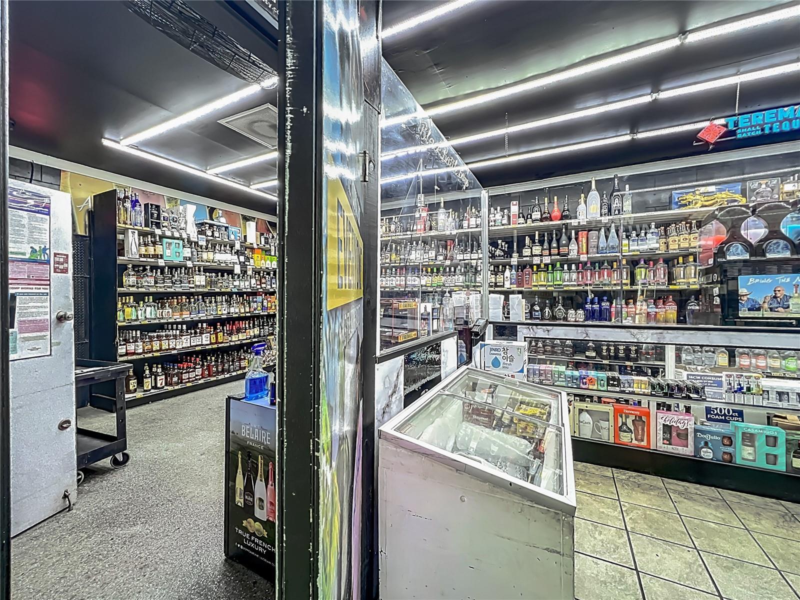 FAIRVIEW SHORES - Commercial Sale