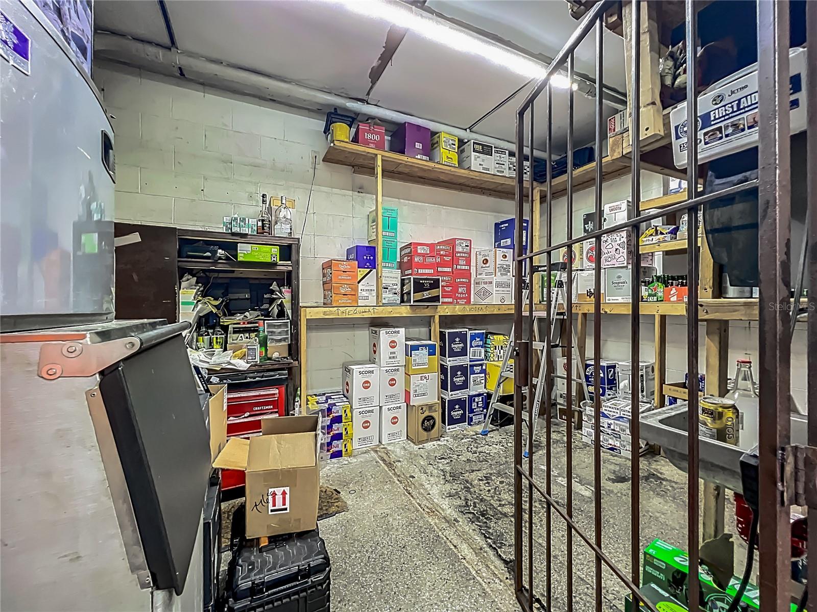 FAIRVIEW SHORES - Commercial Sale