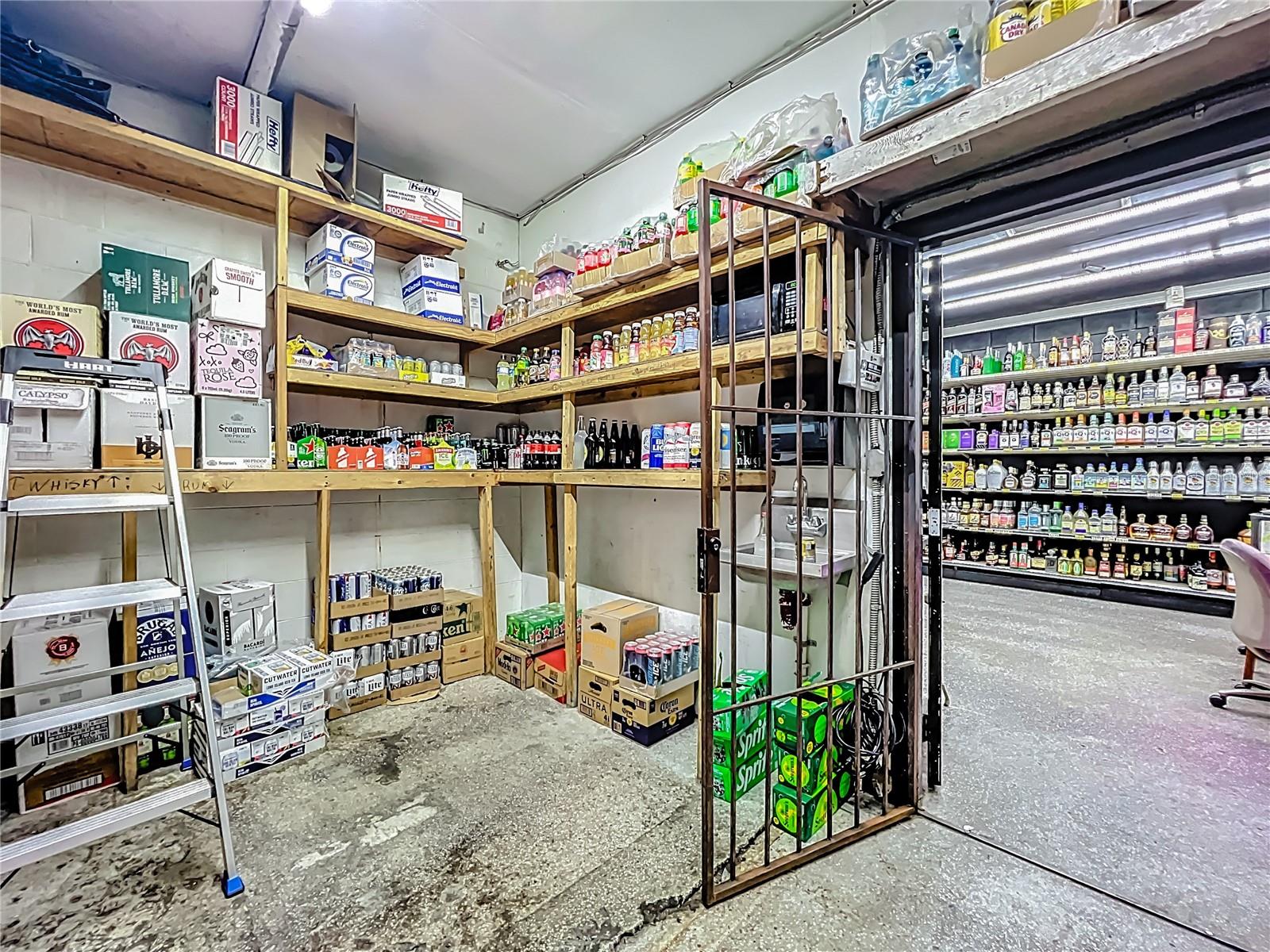 FAIRVIEW SHORES - Commercial Sale