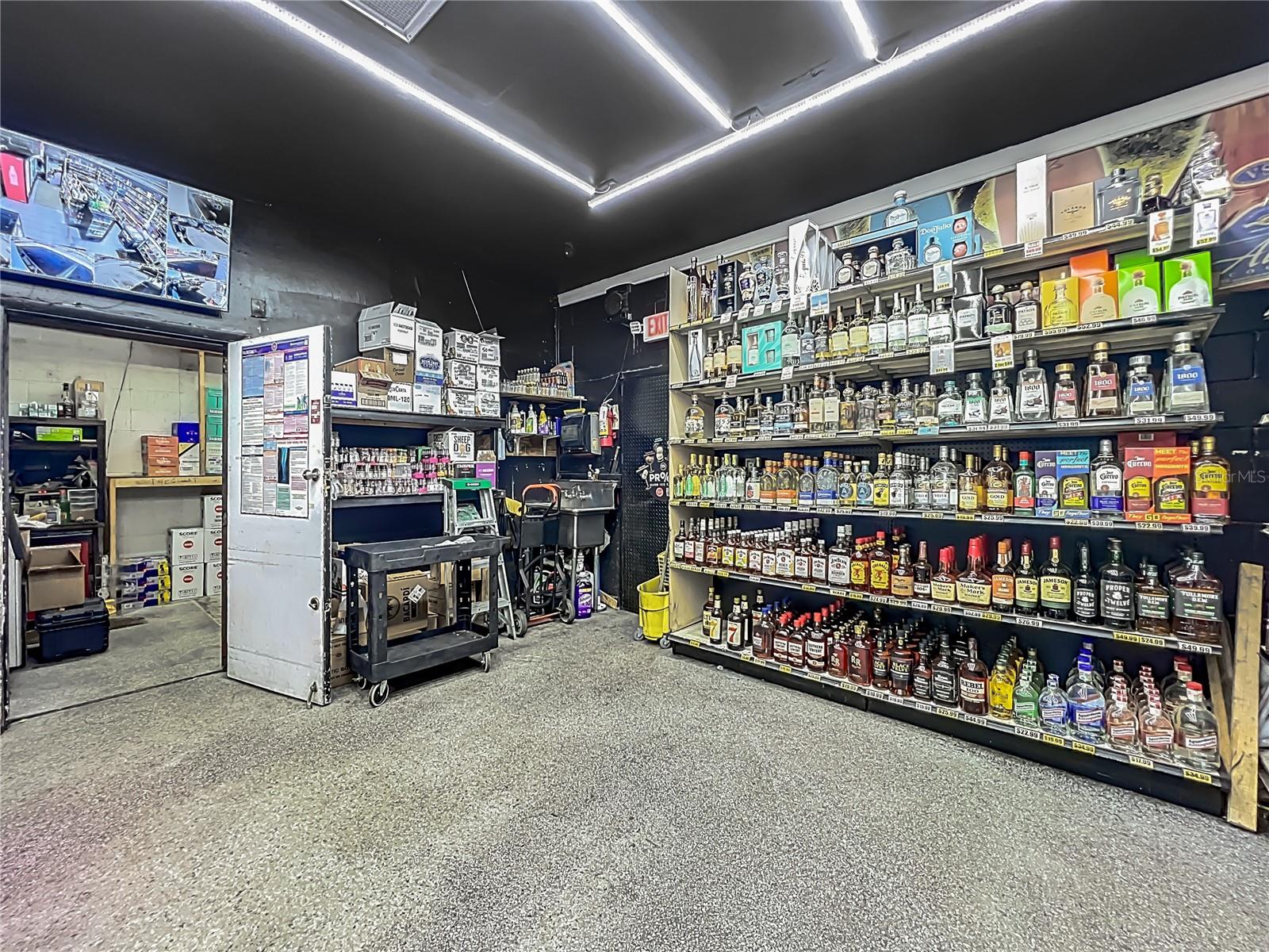 FAIRVIEW SHORES - Commercial Sale