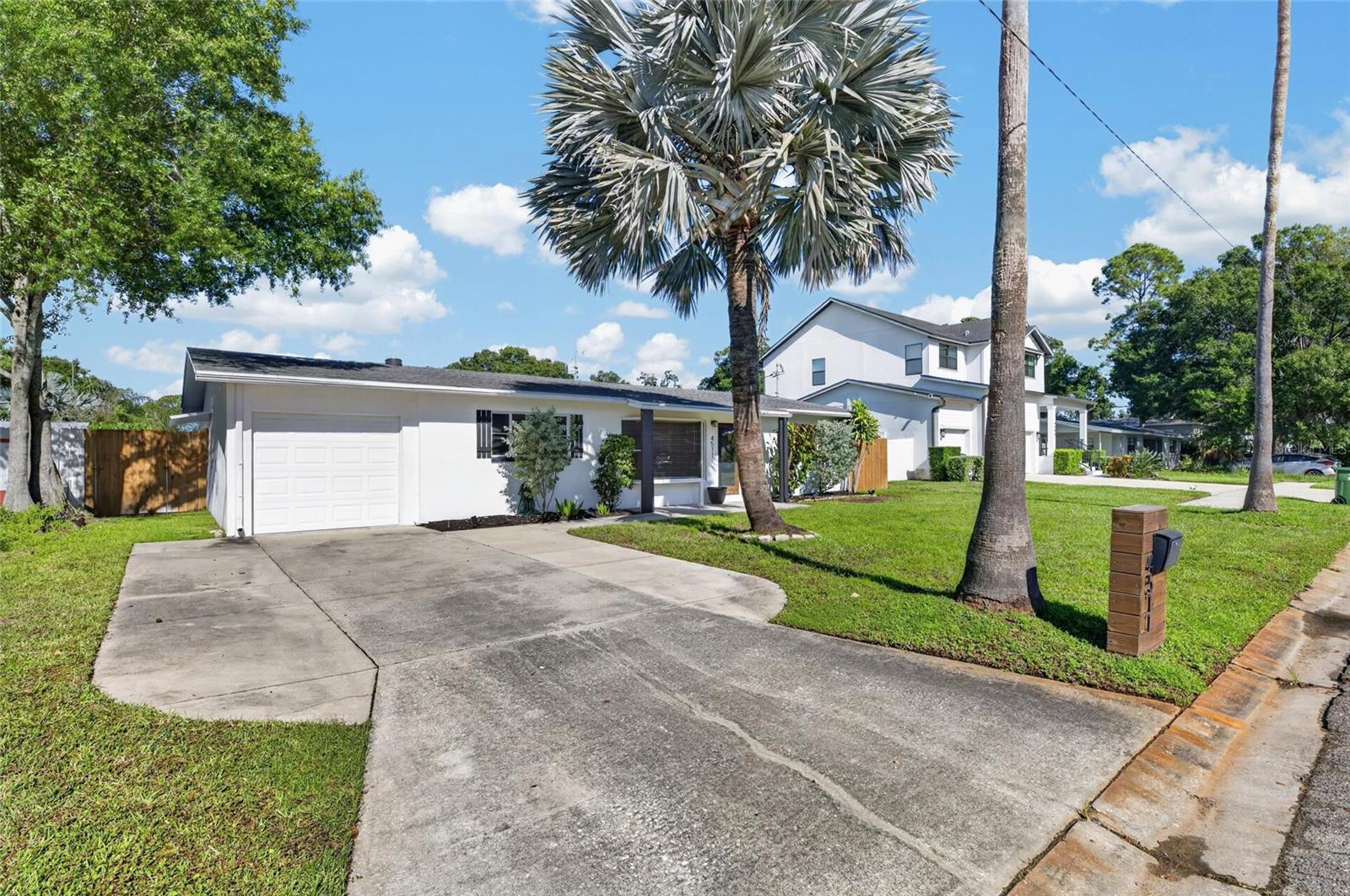 4511 S GAINES ROAD