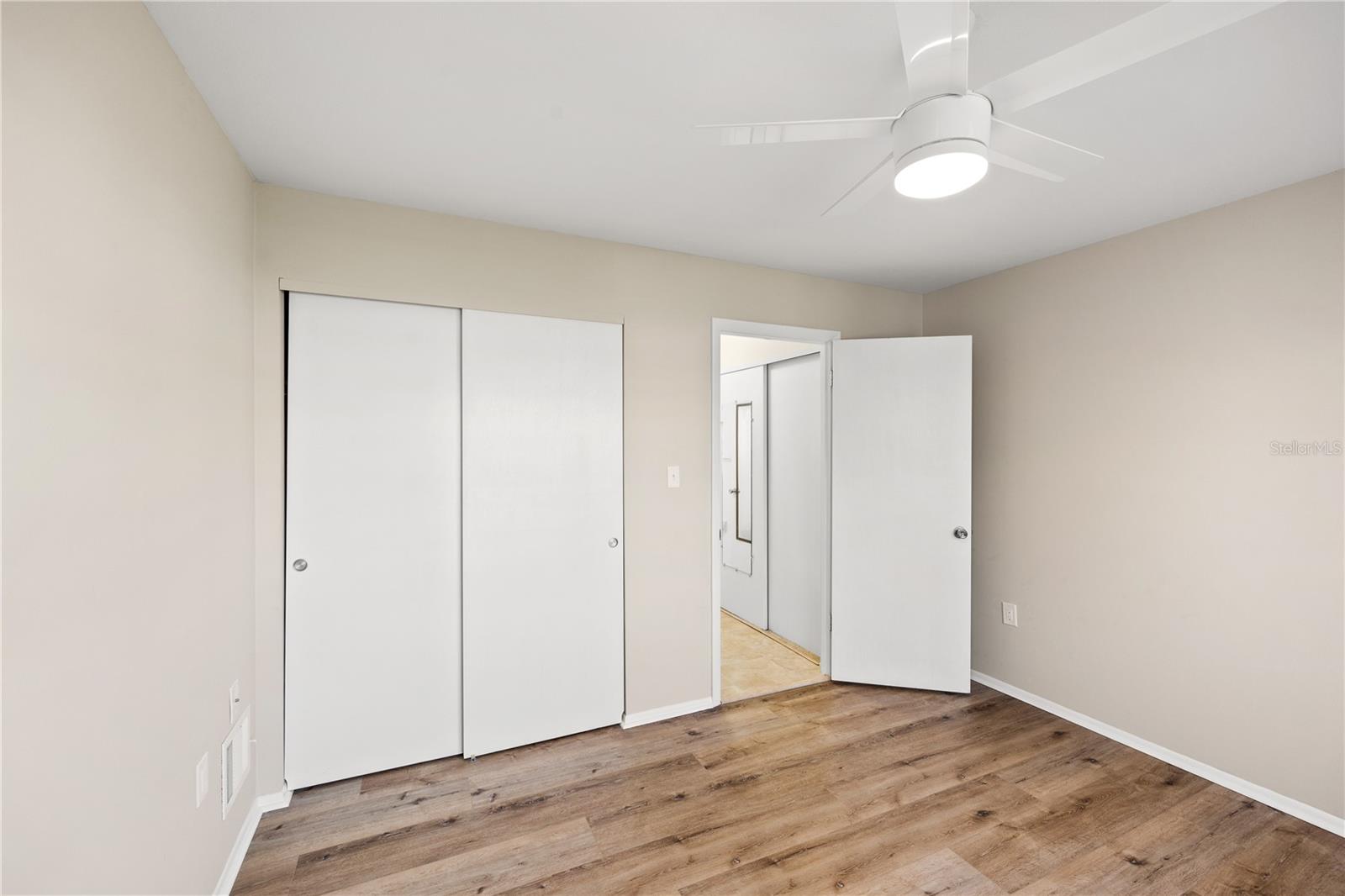 THE THIRD BAYSHORE - Residential