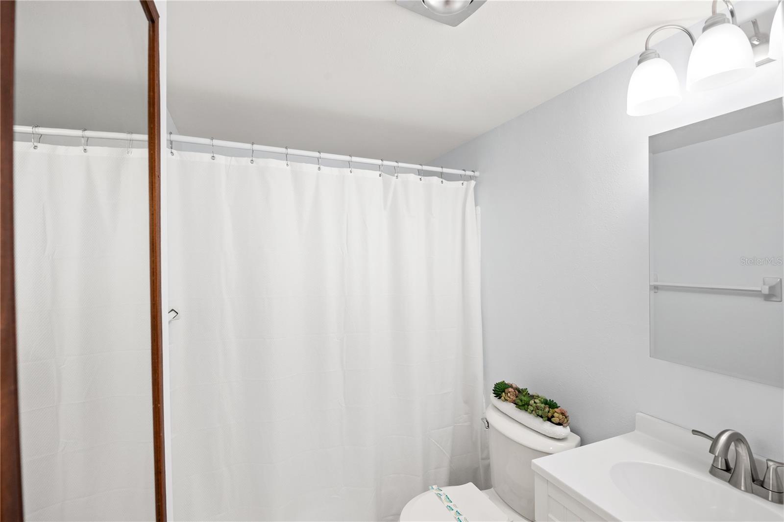 THE THIRD BAYSHORE - Residential