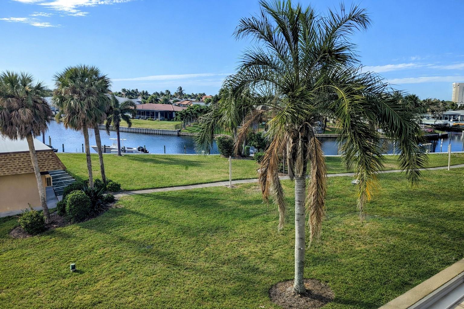 4309 MARINER WAY 304