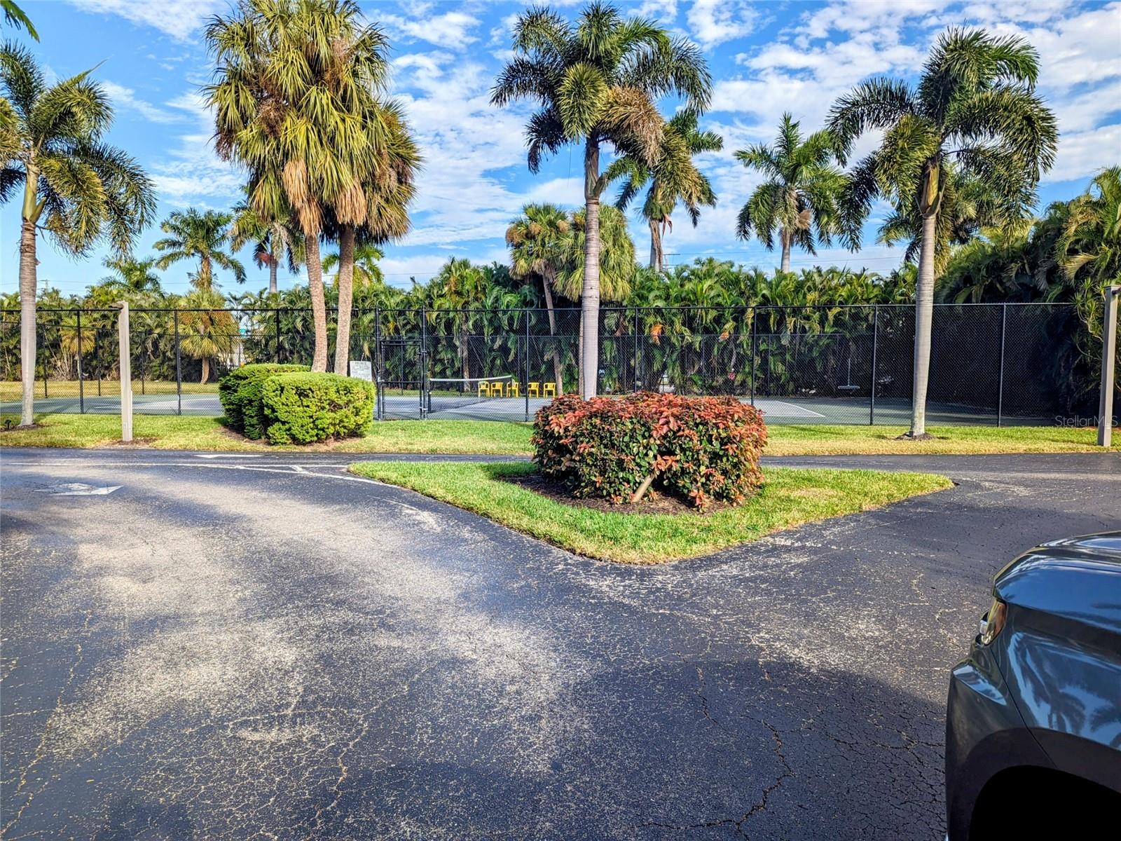 TOWN & RIVER PH 01 - Residential