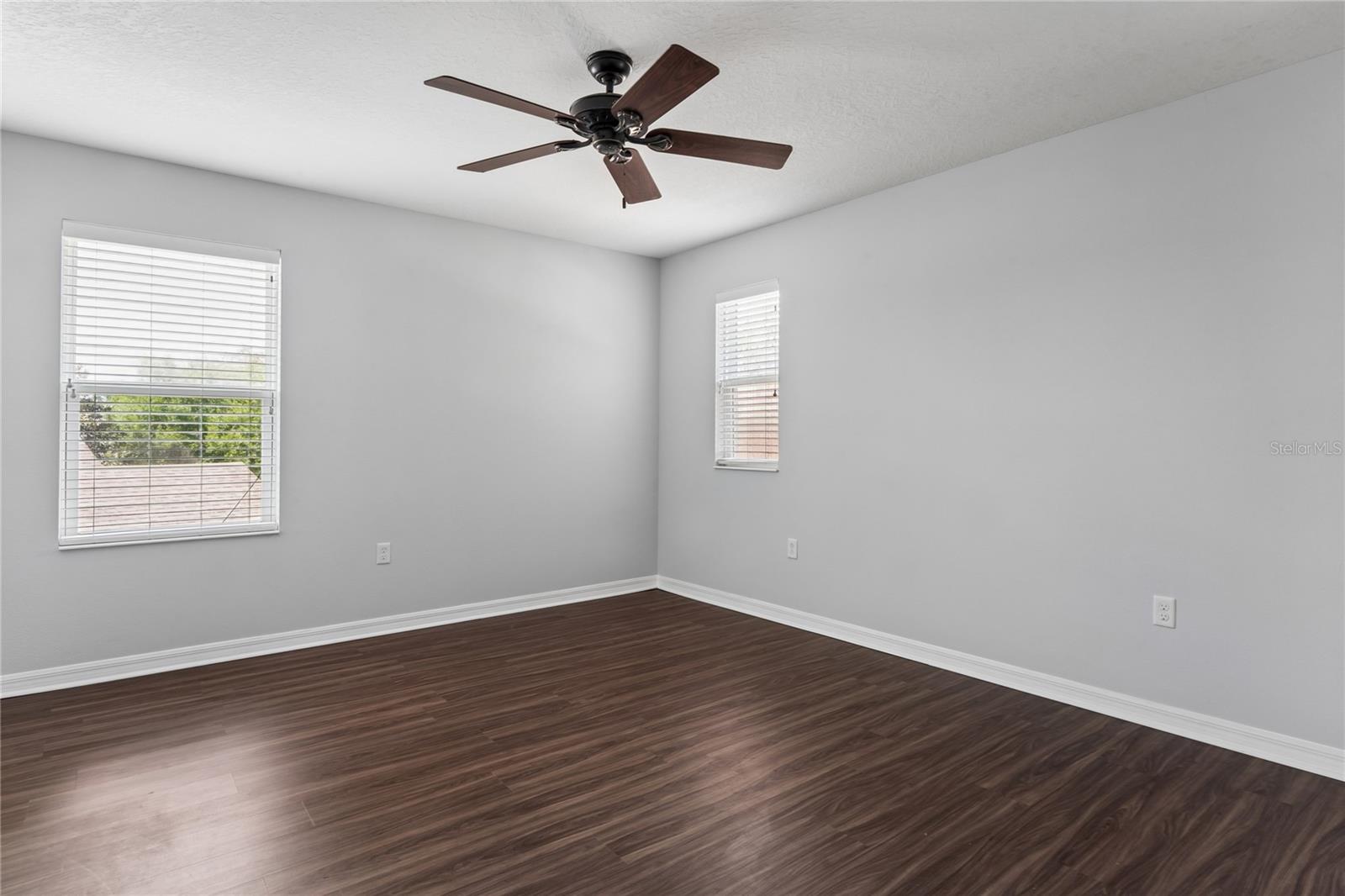 LONE STAR RANCH - Residential