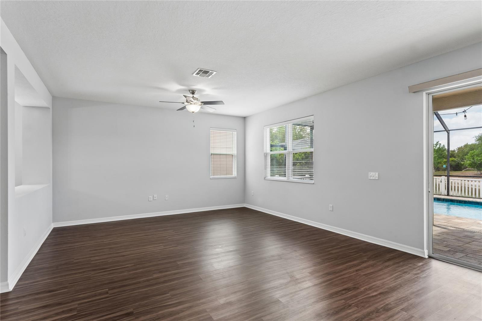 LONE STAR RANCH - Residential