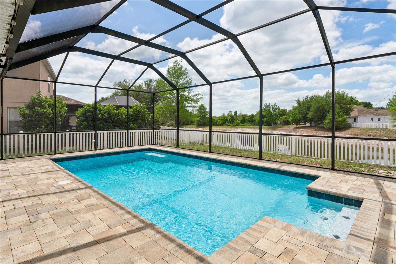 LONE STAR RANCH - Residential