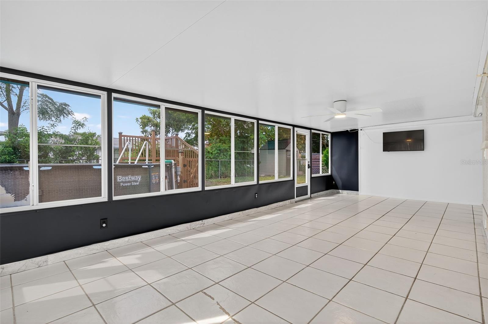 HOLIDAY LAKE ESTATES - Residential