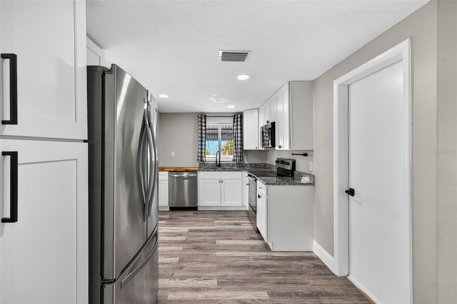 HOLIDAY LAKE ESTATES - Residential