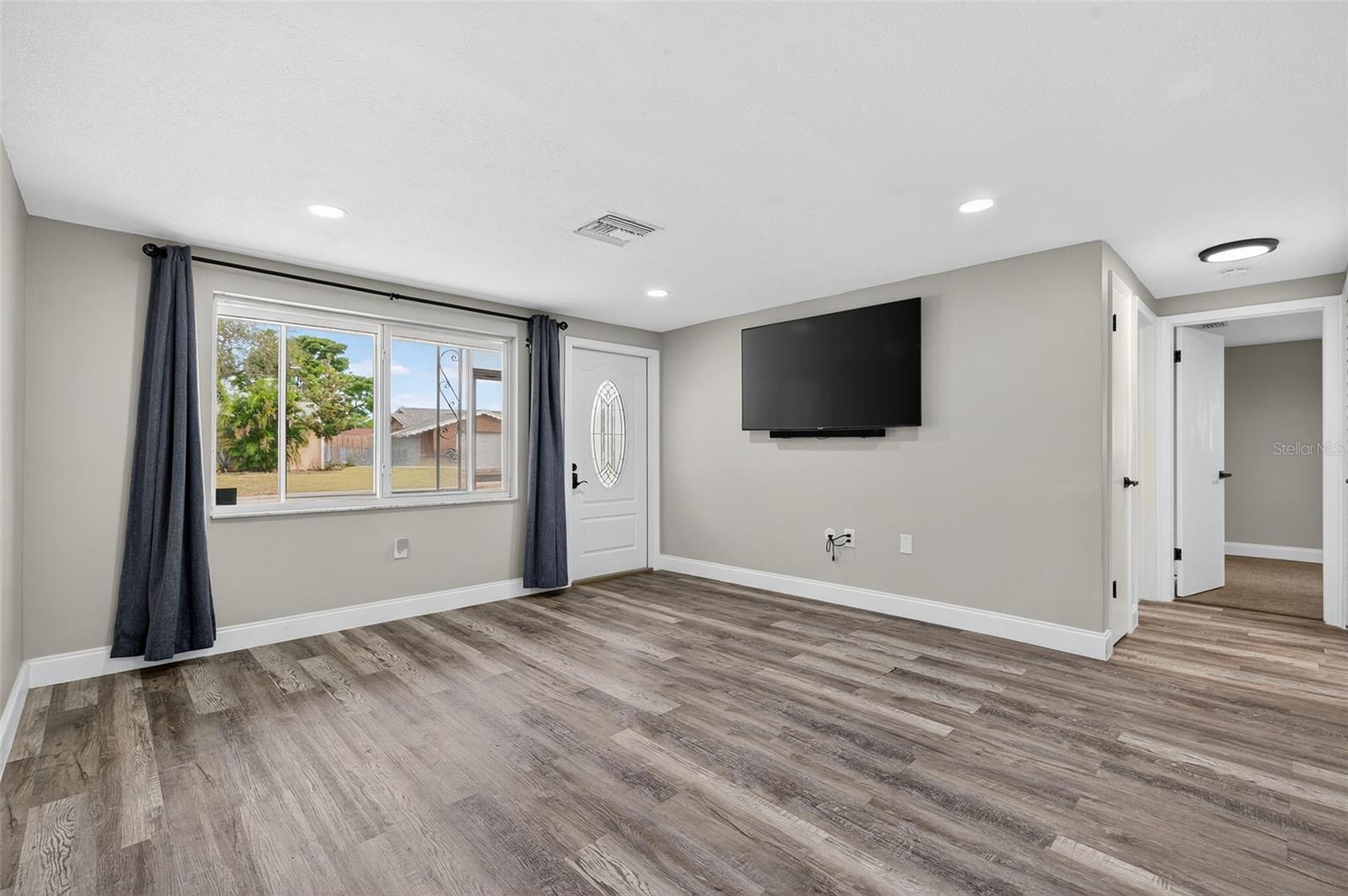 HOLIDAY LAKE ESTATES - Residential