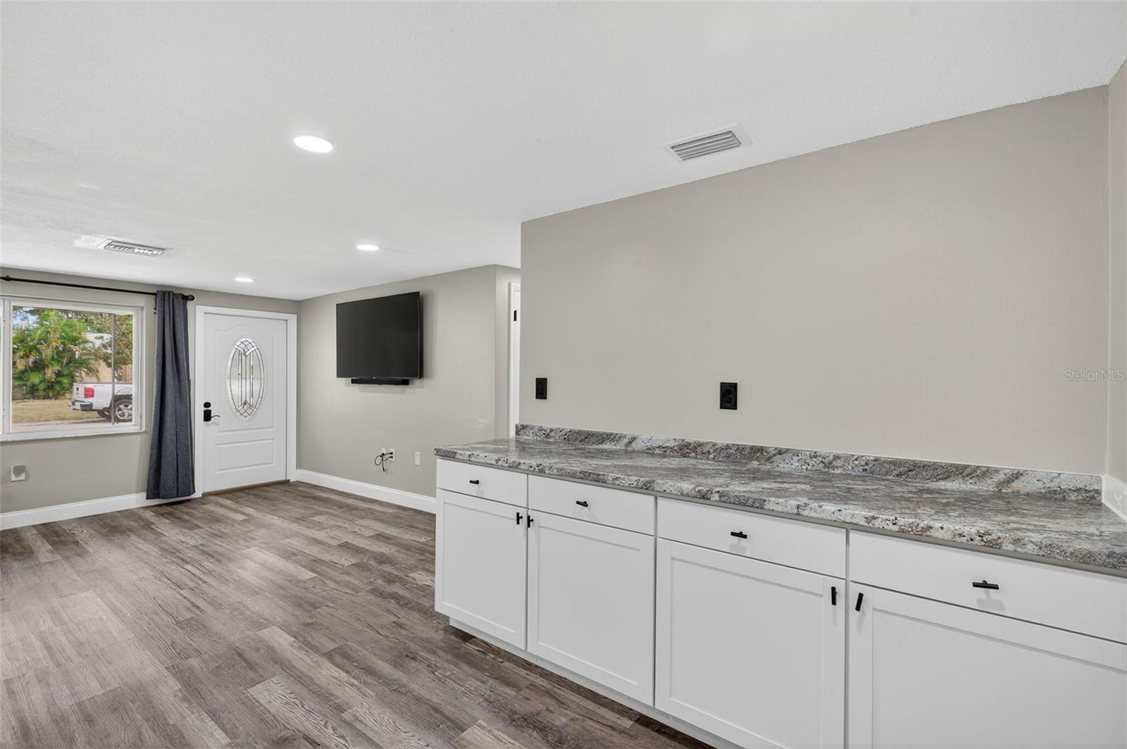 HOLIDAY LAKE ESTATES - Residential