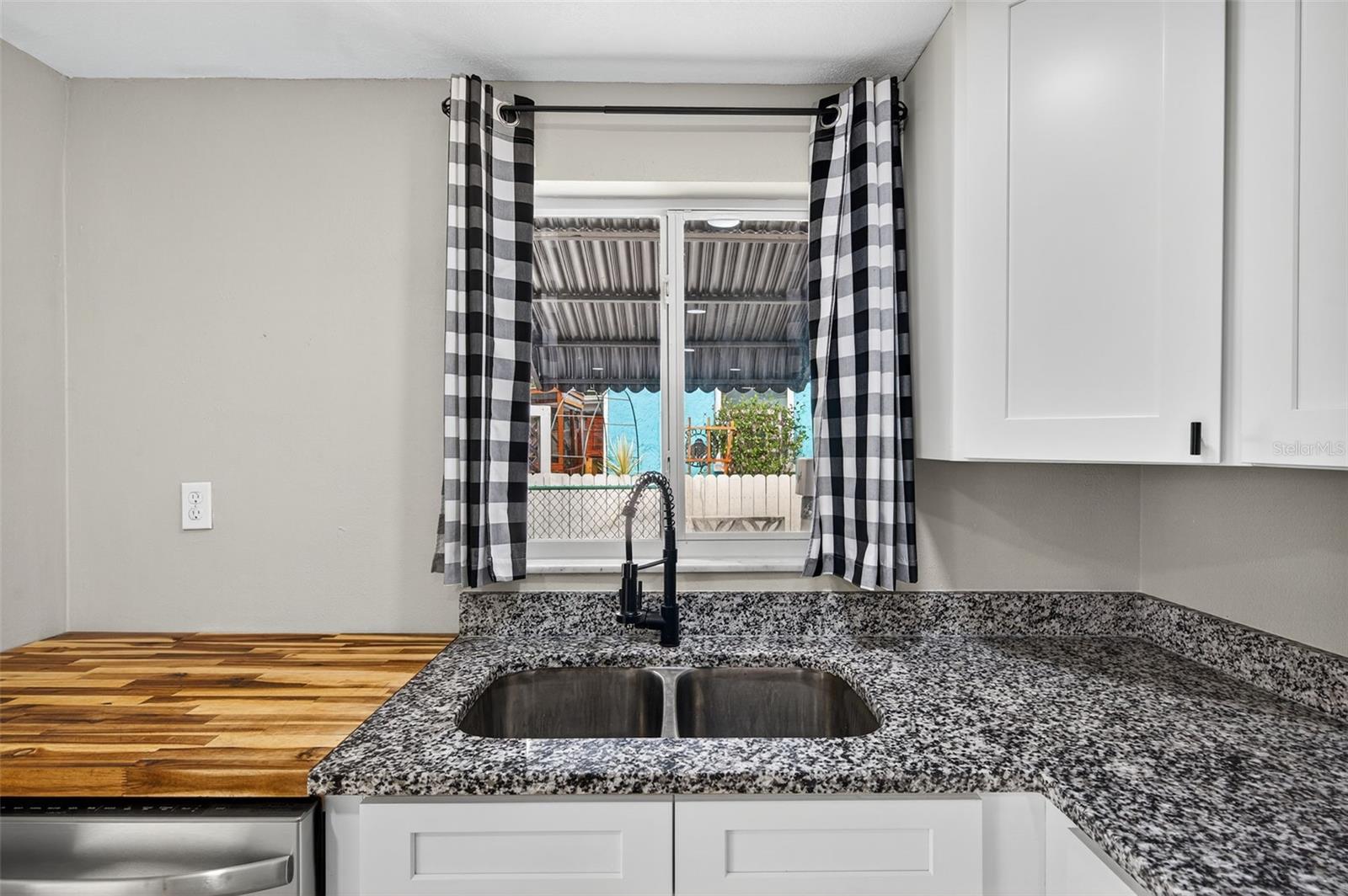 HOLIDAY LAKE ESTATES - Residential